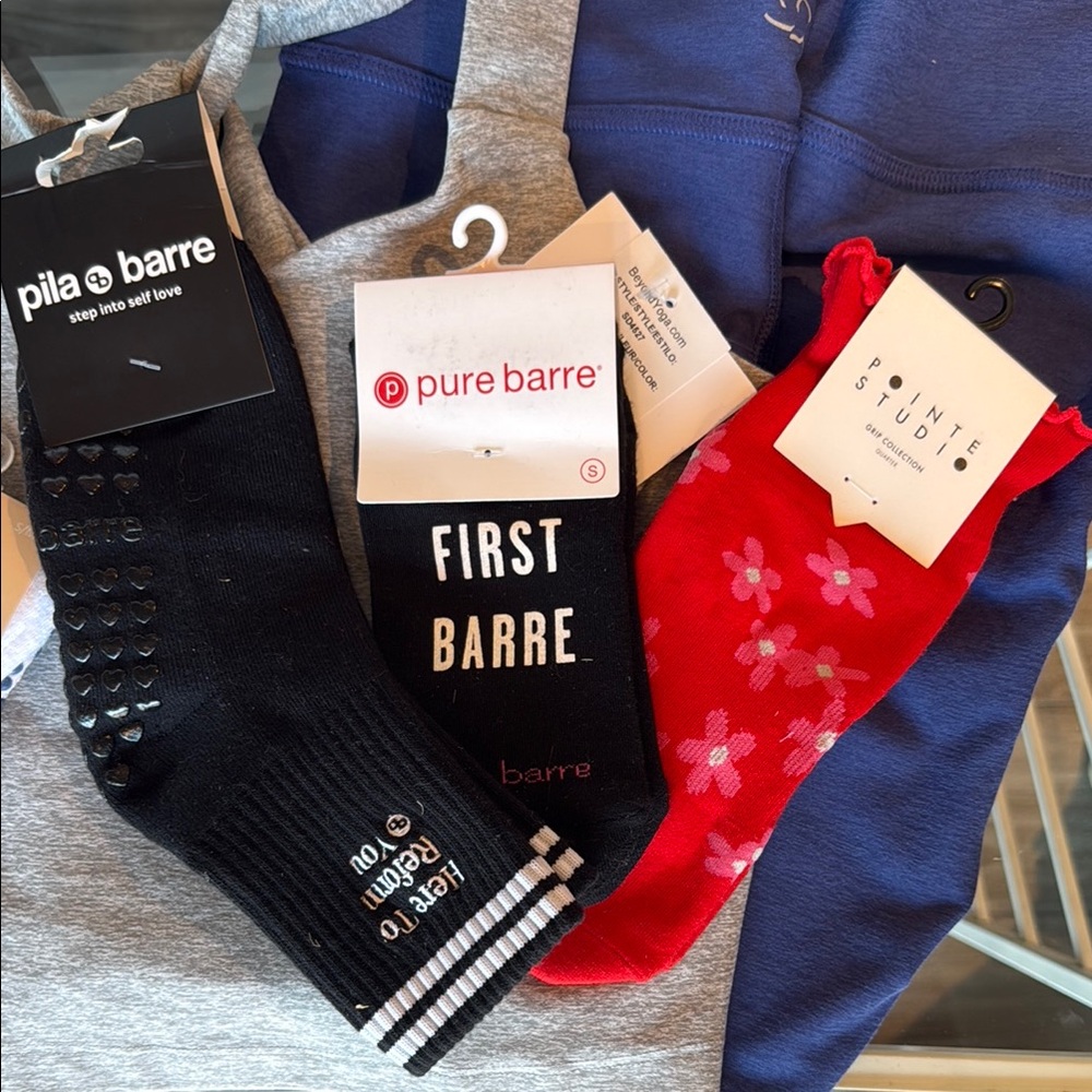3 for $39! Mystery Bag Grip Sticky Socks - Picture 4 of 4